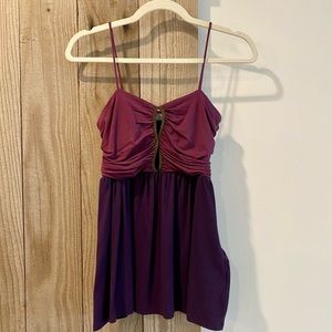 Dallin Chase Sexy Dual-Tone Block Jersey Sleeveless Peplum Top w/ Center Cutouts